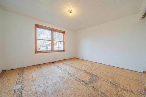 Tiny photo for 6034 N Lakeshore Drive, Macy, IN 46951 (MLS # 202538464)