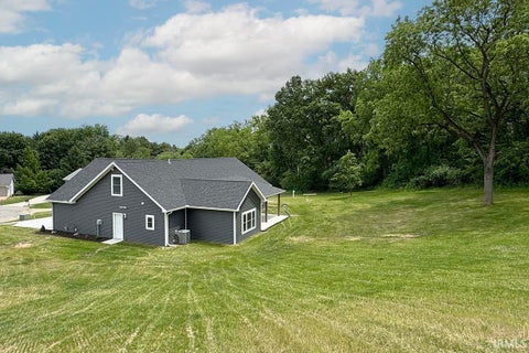 Tiny photo for 13120 Bear Creek Court, Middlebury, IN 46540 (MLS # 202621264)