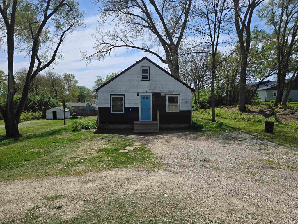 Photo of 1501 E Dartmouth Avenue, Muncie, IN 47303 (MLS # 202614209)