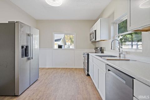 Tiny photo for 507 N Webster Street, Kokomo, IN 46901 (MLS # 202543663)