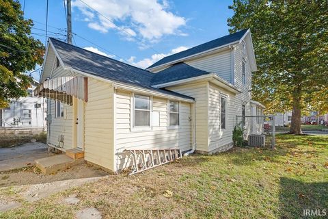 Tiny photo for 507 N Webster Street, Kokomo, IN 46901 (MLS # 202543663)