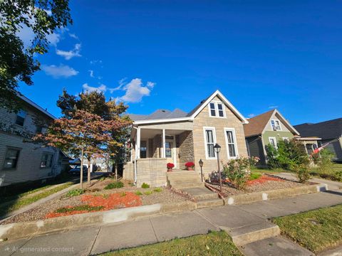 Photo of 718 Buntin Street, Vincennes, IN 47591 (MLS # 202542842)