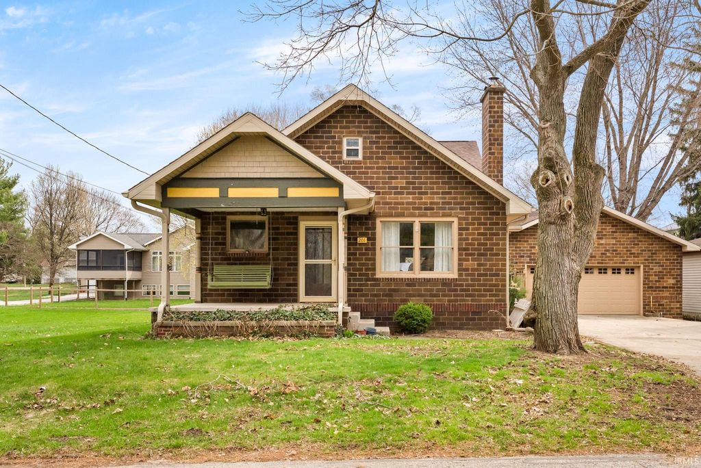 Photo of 201 S River Road, North Manchester, IN 46962 (MLS # 202611370)