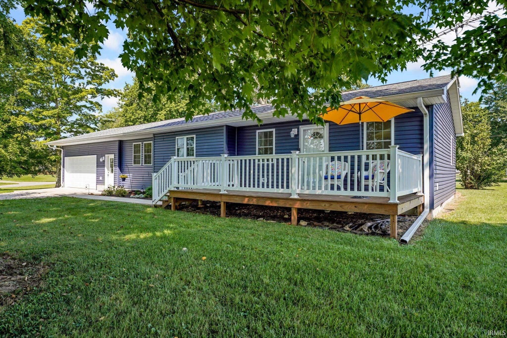 Photo of 708 W Jefferson Street, Orleans, IN 47452 (MLS # 202636152)