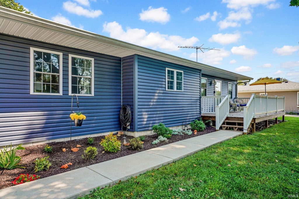 Photo of 708 W Jefferson Street, Orleans, IN 47452 (MLS # 202636152)