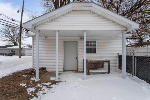 Tiny photo for 718 E Walnut Street, Greentown, IN 46936 (MLS # 202603848)