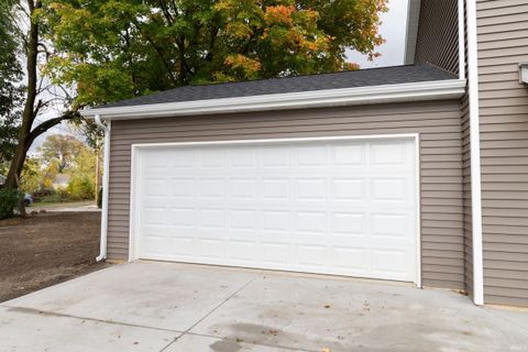 Tiny photo for 1107 Edwardsburg Ave, Elkhart, IN 46514 (MLS # 202601417)