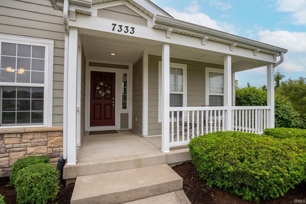 Photo of 7333 Allenbrook Boulevard, Fort Wayne, IN 46835 (MLS # 202619315)