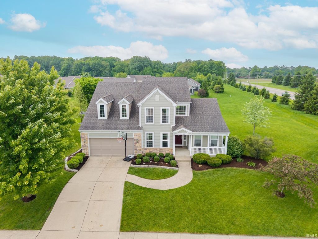 Photo of 7333 Allenbrook Boulevard, Fort Wayne, IN 46835 (MLS # 202619315)