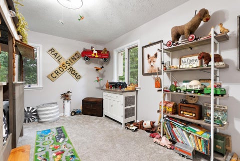 Tiny photo for 1177 N Shagbark Drive, Warsaw, IN 46582 (MLS # 202633699)