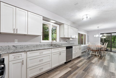 Tiny photo for 1177 N Shagbark Drive, Warsaw, IN 46582 (MLS # 202633699)