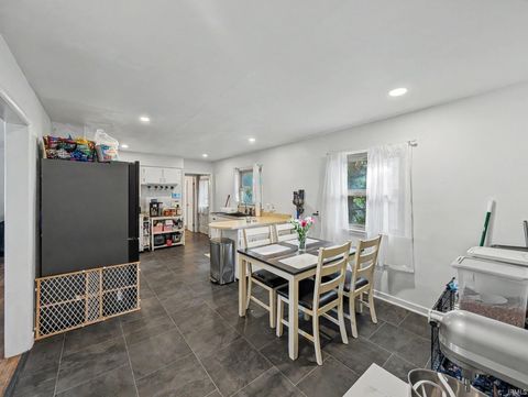 Tiny photo for 1015 S 23rd Street, Lafayette, IN 47905 (MLS # 202614873)