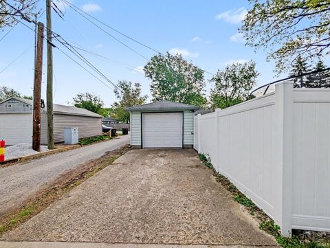 Tiny photo for 1015 S 23rd Street, Lafayette, IN 47905 (MLS # 202614873)