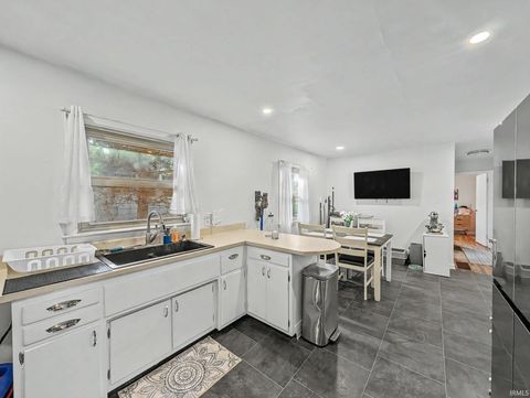 Tiny photo for 1015 S 23rd Street, Lafayette, IN 47905 (MLS # 202614873)