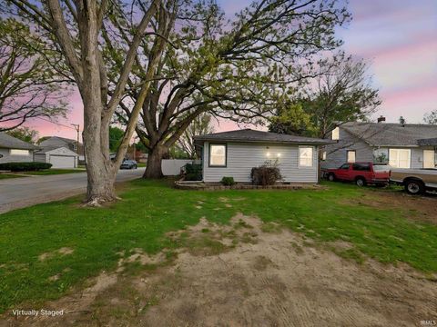 Tiny photo for 1015 S 23rd Street, Lafayette, IN 47905 (MLS # 202614873)