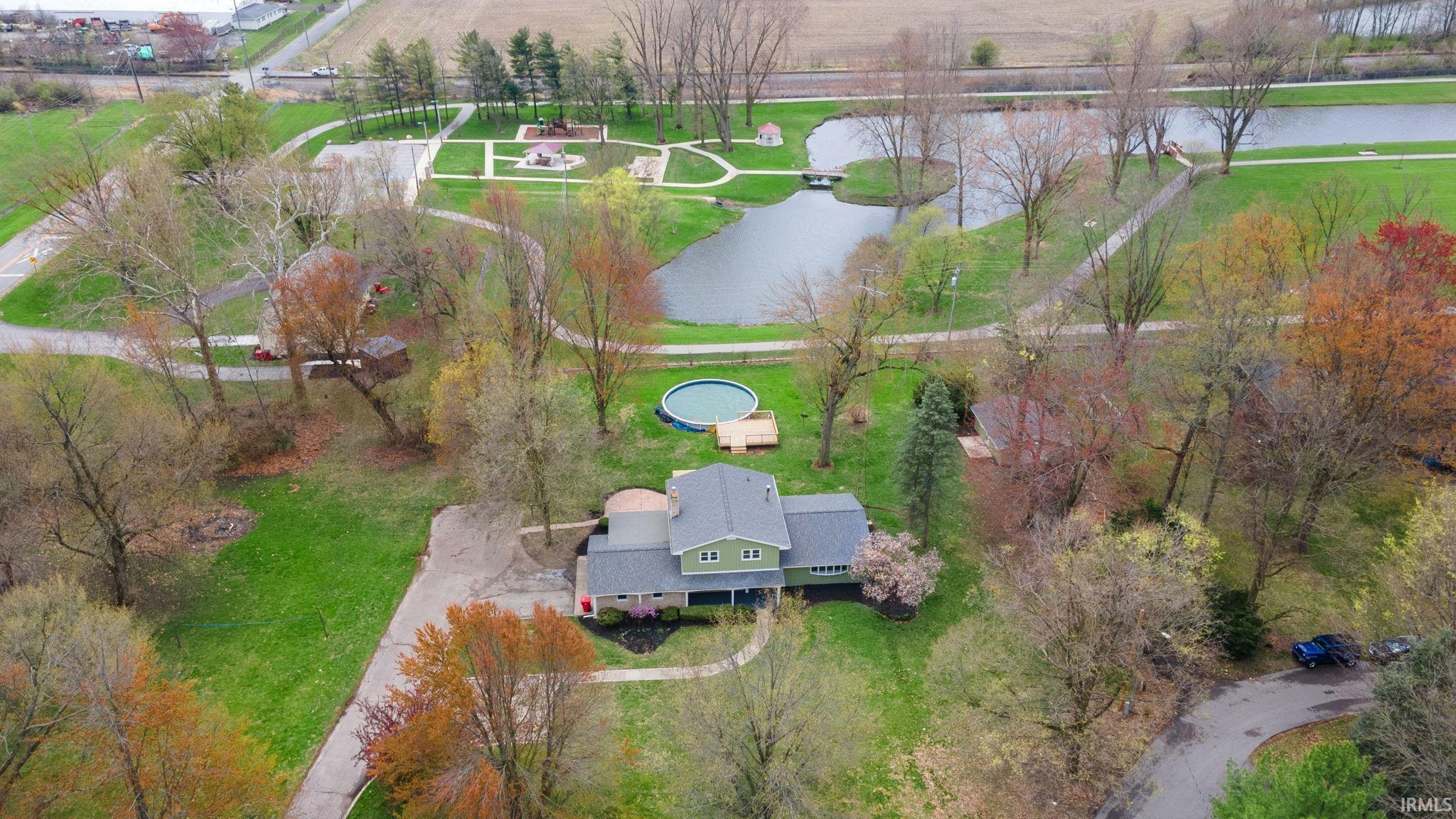 Argos, Indiana 46501, United States, 4 Bedrooms Bedrooms, ,3 BathroomsBathrooms,Residential,Pending,114765