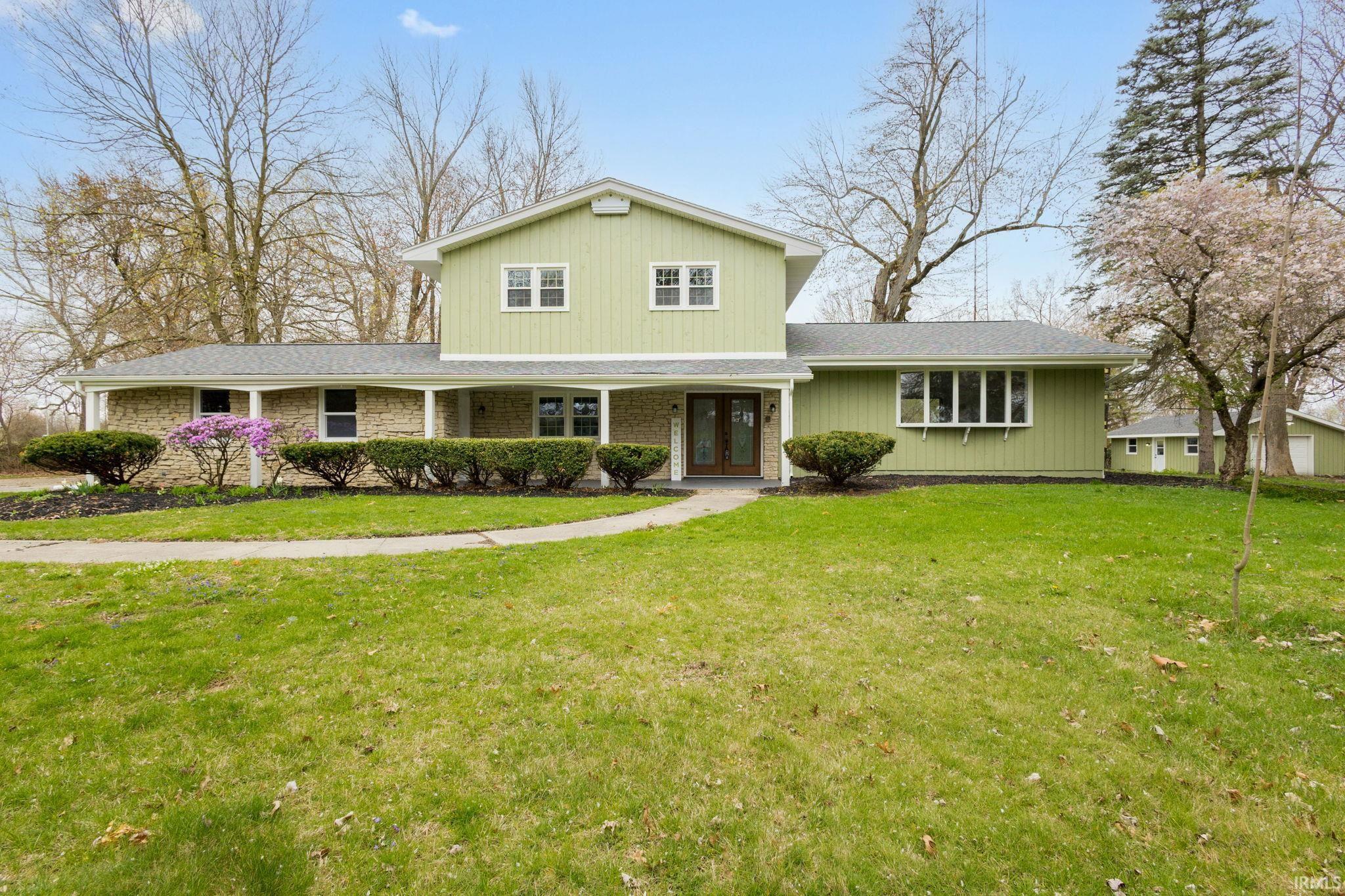 Argos, Indiana 46501, United States, 4 Bedrooms Bedrooms, ,3 BathroomsBathrooms,Residential,Pending,114765