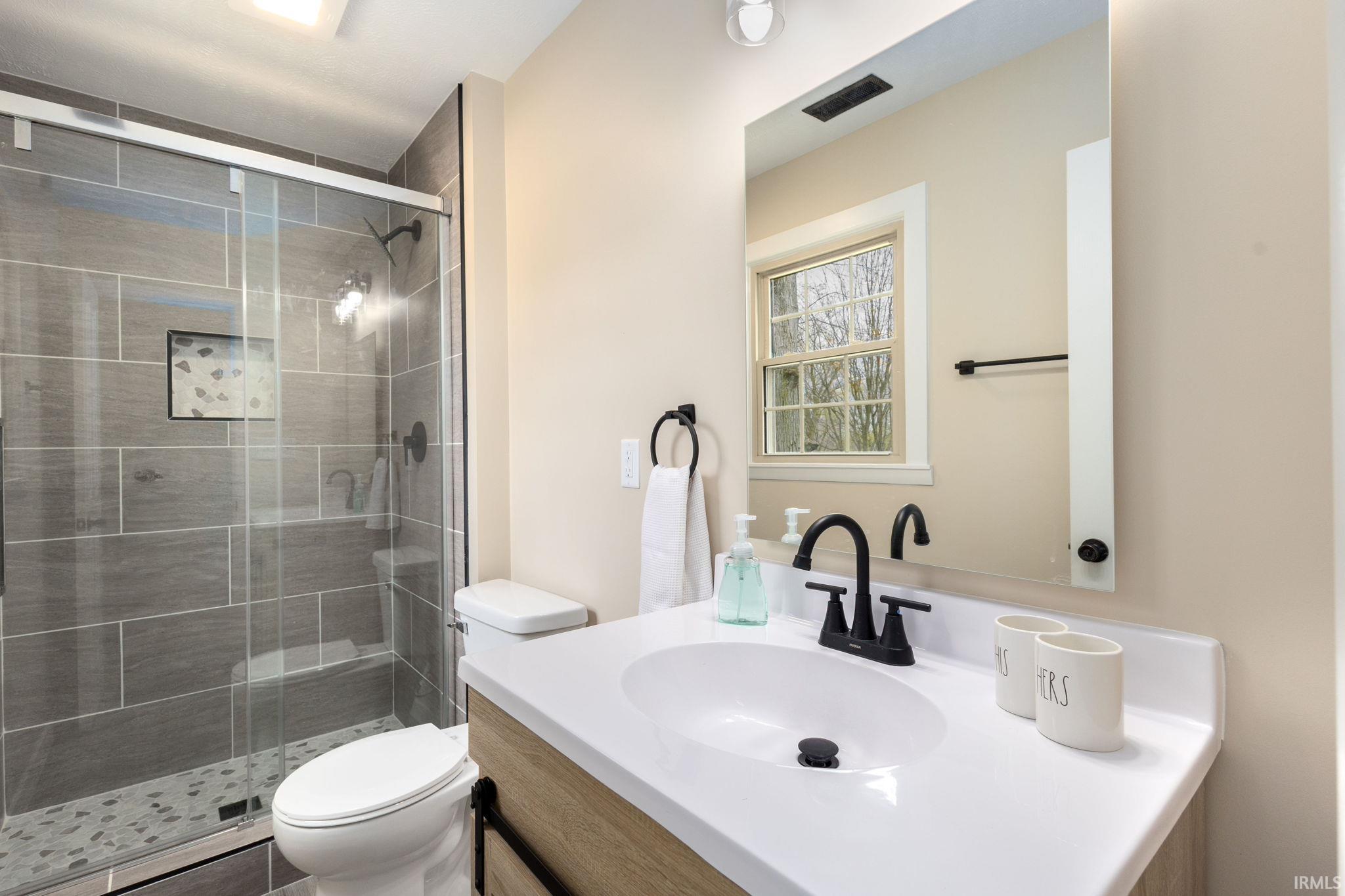 Argos, Indiana 46501, United States, 4 Bedrooms Bedrooms, ,3 BathroomsBathrooms,Residential,Pending,114765