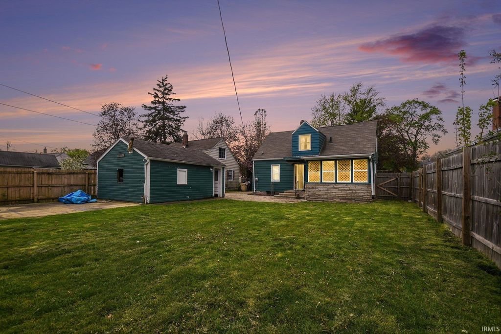 Photo of 1624 College Street, South Bend, IN 46628 (MLS # 202614989)