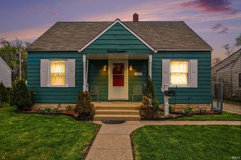 Photo of 1624 College Street, South Bend, IN 46628 (MLS # 202614989)