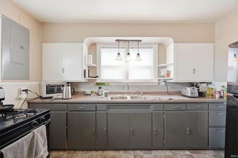 Tiny photo for 68 W 7th Street, Peru, IN 46970 (MLS # 202609562)