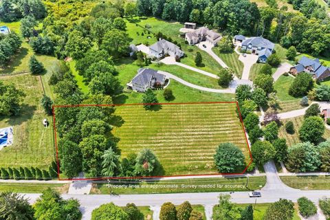 Photo of 3470 E Terra Cove Court #4B, Bloomington, IN 47401 (MLS # 202610241)