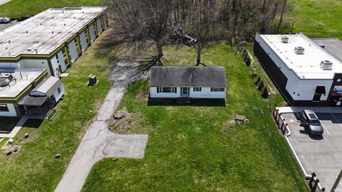 Photo of 3731 E Market Street, Logansport, IN 46947 (MLS # 202612279)