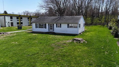 Tiny photo for 3731 E Market Street, Logansport, IN 46947 (MLS # 202612279)