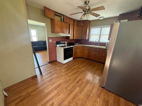 Tiny photo for 3731 E Market Street, Logansport, IN 46947 (MLS # 202612279)