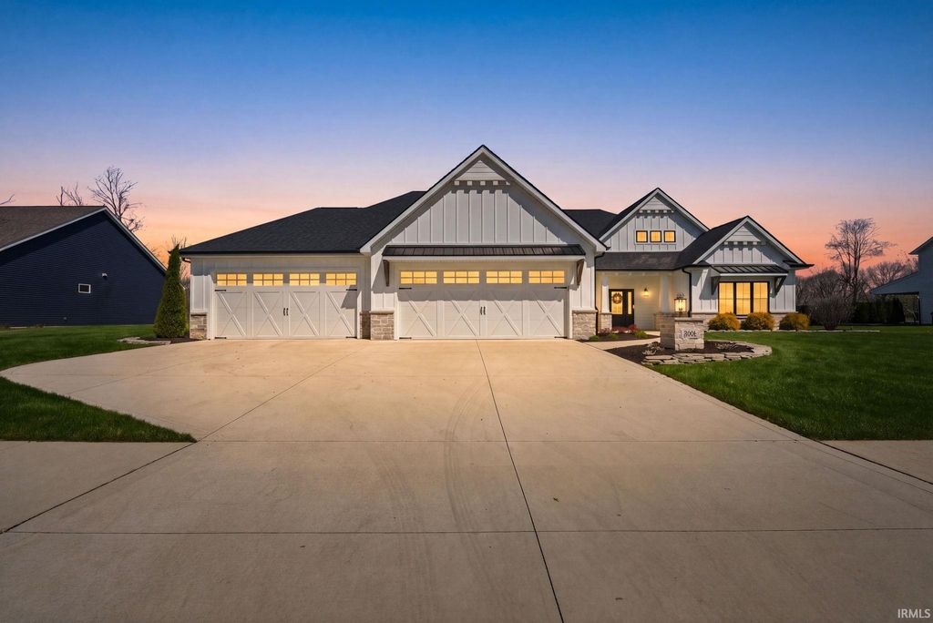 Photo of 888 Cascata Trail, Huntertown, IN 46748 (MLS # 202613036)