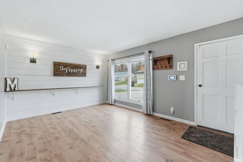 Tiny photo for 17 Sunset Drive, Bluffton, IN 46714 (MLS # 202611003)