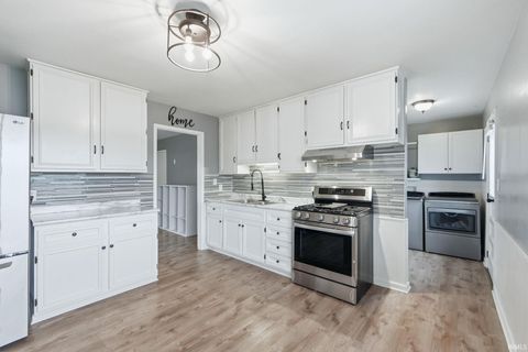 Tiny photo for 17 Sunset Drive, Bluffton, IN 46714 (MLS # 202611003)