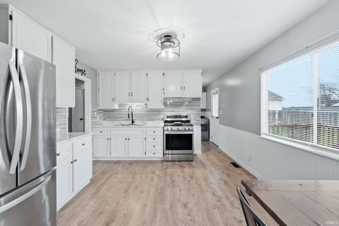 Tiny photo for 17 Sunset Drive, Bluffton, IN 46714 (MLS # 202611003)