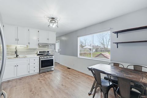 Tiny photo for 17 Sunset Drive, Bluffton, IN 46714 (MLS # 202611003)