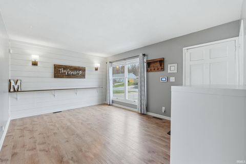 Tiny photo for 17 Sunset Drive, Bluffton, IN 46714 (MLS # 202611003)