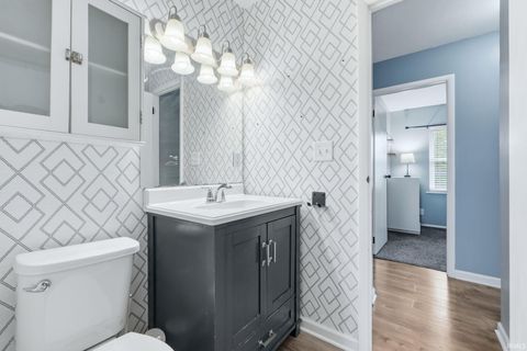 Tiny photo for 17 Sunset Drive, Bluffton, IN 46714 (MLS # 202611003)