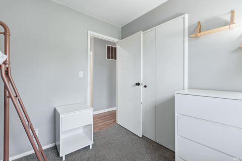 Tiny photo for 17 Sunset Drive, Bluffton, IN 46714 (MLS # 202611003)