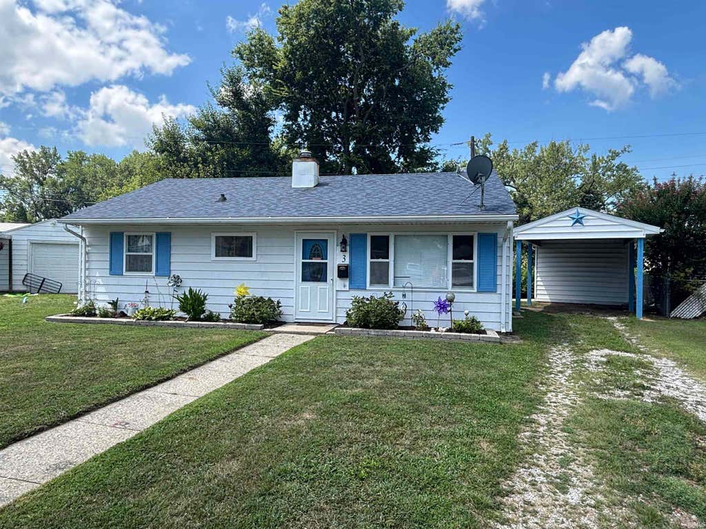 Photo of 3 Hunter Court, Vincennes, IN 47591 (MLS # 202631599)