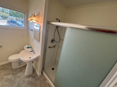 Tiny photo for 3 Hunter Court, Vincennes, IN 47591 (MLS # 202631599)