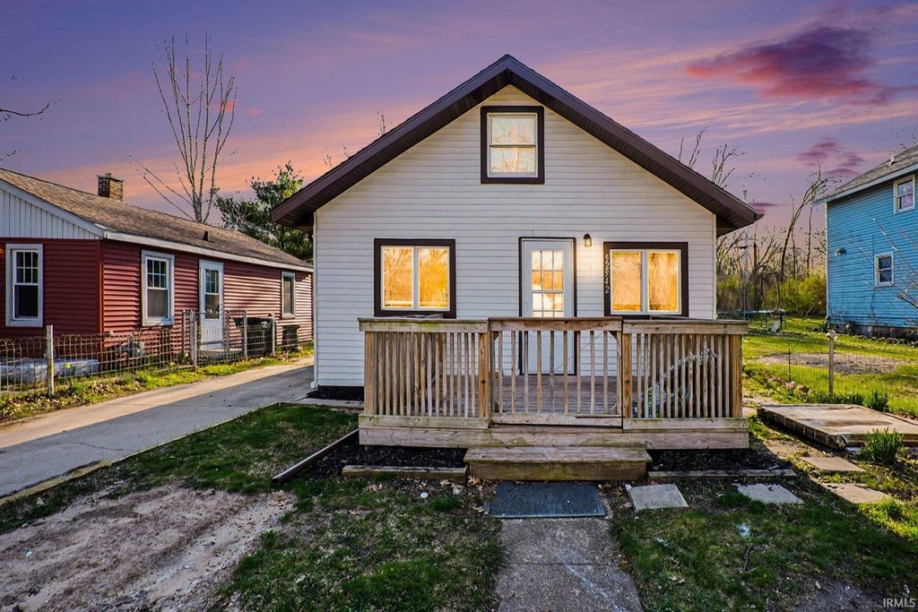 Photo of 52942 Marks Street, South Bend, IN 46637 (MLS # 202612003)