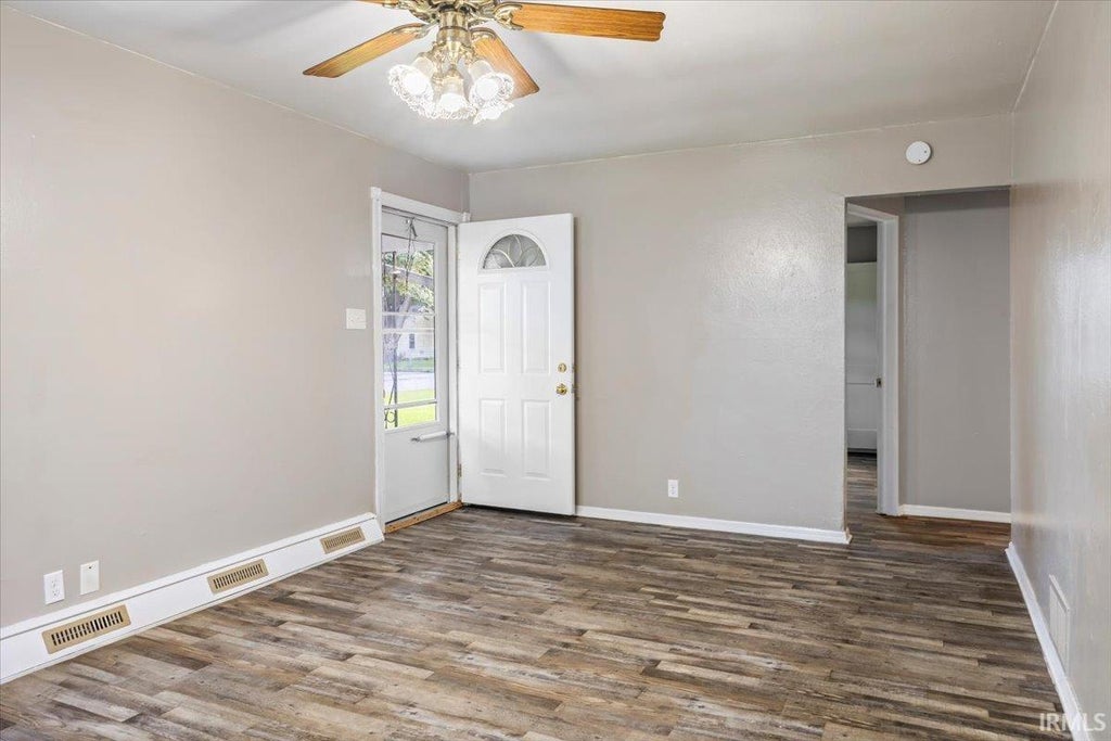 Photo of 1906 E 24th Street, Muncie, IN 47302 (MLS # 202634249)
