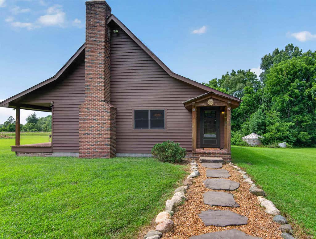 Photo of 16600 4B Road, Plymouth, IN 46563 (MLS # 202632041)