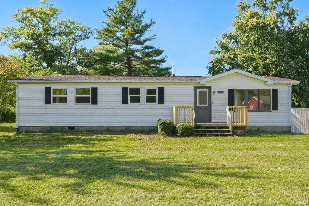 Photo of 513 N Tucker Street, Mentone, IN 46539 (MLS # 202643866)
