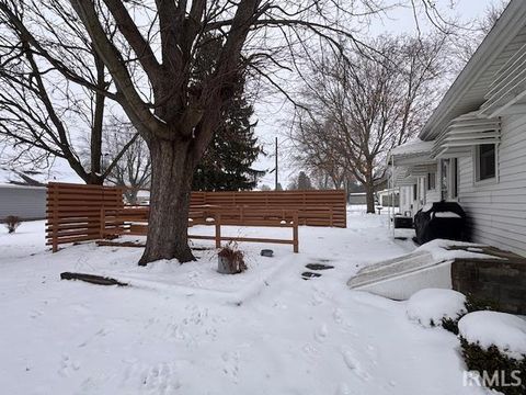 Tiny photo for 700 S Sharon Avenue, Fowler, IN 47944 (MLS # 202548350)