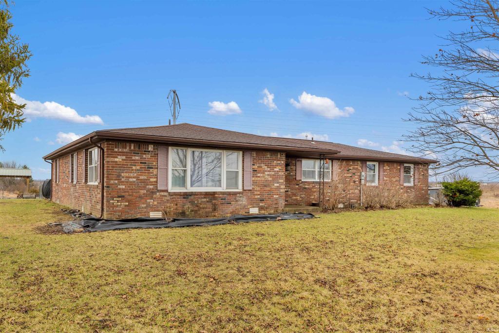 Photo of 402 N 600 E, Marion, IN 46952 (MLS # 202607433)