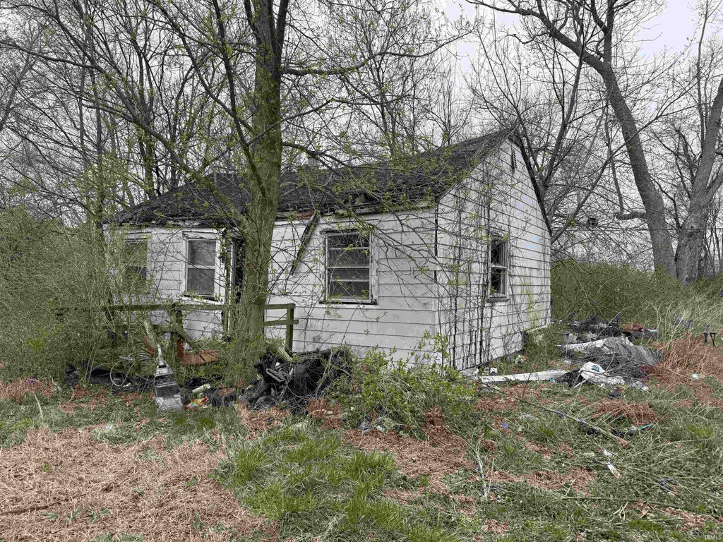 Photo for 518 Naphew Lane, Kokomo, IN 46901 (MLS # 202516693)