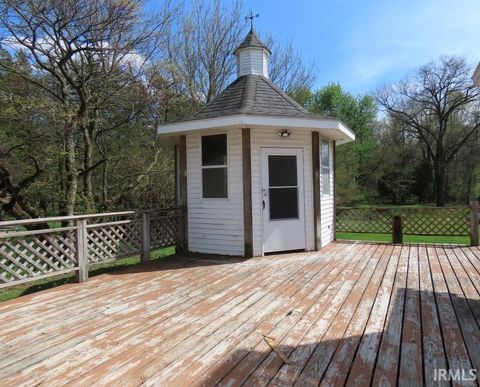 Tiny photo for 305 W 100S, Winamac, IN 46996 (MLS # 202615812)