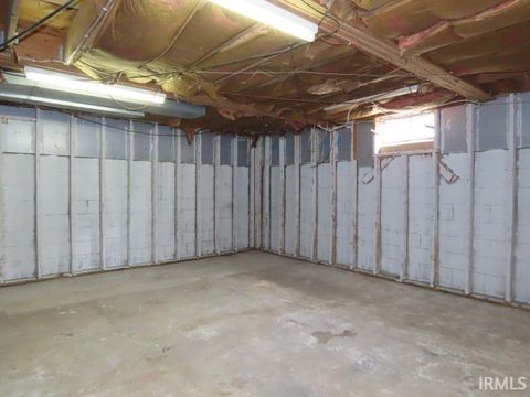 Tiny photo for 305 W 100S, Winamac, IN 46996 (MLS # 202615812)