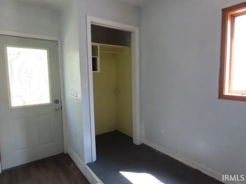 Tiny photo for 305 W 100S, Winamac, IN 46996 (MLS # 202615812)