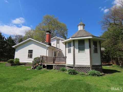 Tiny photo for 305 W 100S, Winamac, IN 46996 (MLS # 202615812)